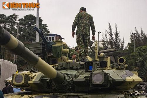 Ở Đông Nam Á có xe tăng nào mạnh 'ngang cơ' T-90S/SK của Việt Nam?