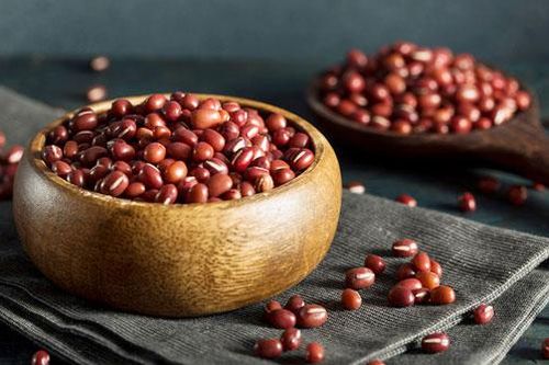 Nghèo đến mấy cũng giàu lên nhanh chóng nếu đặt thứ này dưới gối ngủ