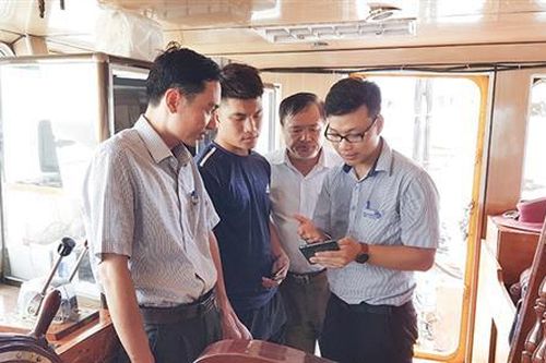 Tăng cường quản lí thông tin liên lạc đối với tàu cá hoạt động trên biển
