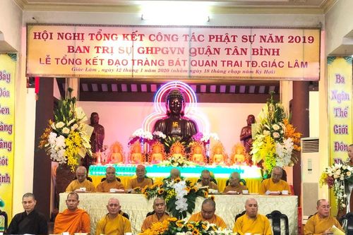 Tân Bình : Duy trì bố-tát tập trung để triển khai Phật sự
