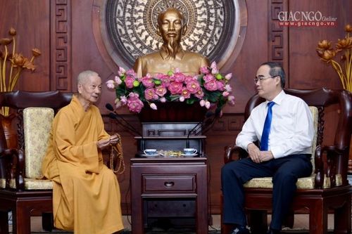BTS Phật giáo TP.HCM chúc Tết lãnh đạo Thành phố