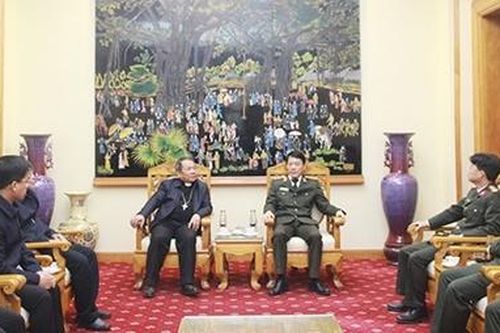 Giám mục Giáo phận Lạng Sơn – Cao bằng thăm Bộ Công an