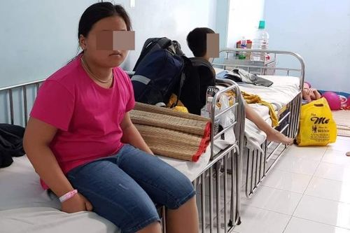 68 học sinh ngộ độc sau khi ăn xôi gà
