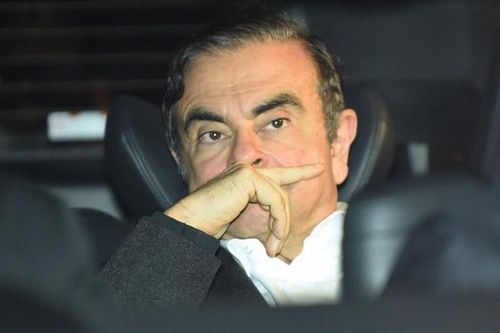 Đang bỏ trốn, cựu Chủ tịch Nissan Carlos Ghosn tuyên bố sẽ kiện Renault