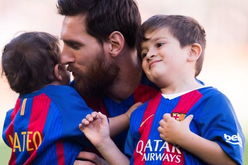Con trai Messi ghi bàn đầu tiên cho đội trẻ Barca