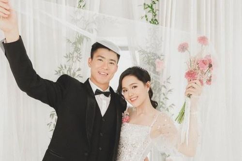 Bạn gái Duy Mạnh khoe nhà cửa trang trí lộng lẫy trước đám hỏi