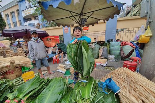 Chợ lá dong nửa thế kỷ ở Sài Gòn tấp nập ngày sát Tết