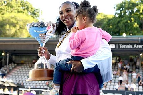 Tennis: Serena giải cơn khát danh hiệu 3 năm