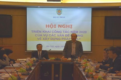 Tránh hình thức trong xây dựng chính sách pháp luật