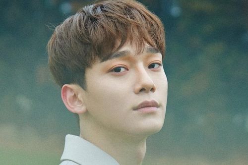 Chen (EXO) bất ngờ kết hôn trước tin đồn vợ mang bầu 7 tháng