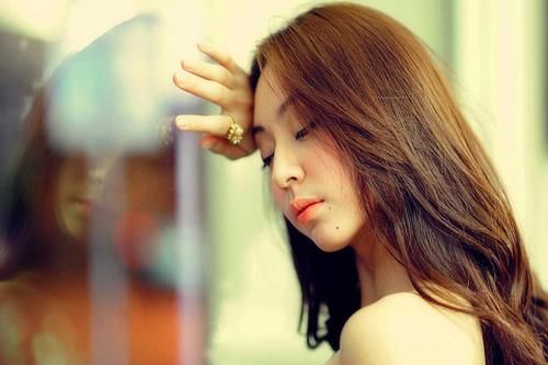 Với đàn bà, chồng tệ quá cứ bỏ nhưng sống chết tuyệt đối phải giữ chặt 3 thứ này