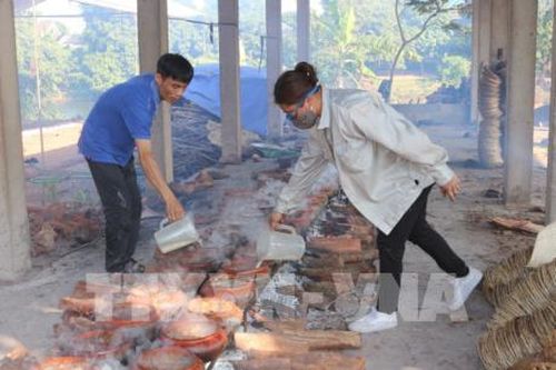 Thấm đượm 'hồn quê' cá kho Nhân Hậu