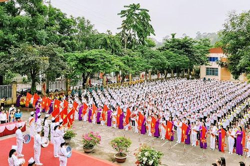 Ðẩy mạnh thi đua nâng cao chất lượng dạy và học