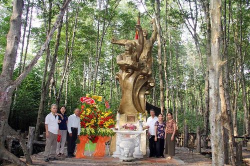 Từ Củ Chi đến Rừng Sác