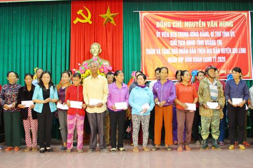 Lãnh đạo tỉnh Quảng Trị thăm, chúc tết tại các địa phương, đơn vị
