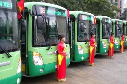 Liên kết xe buýt với Grab để thu hút khách đi xe