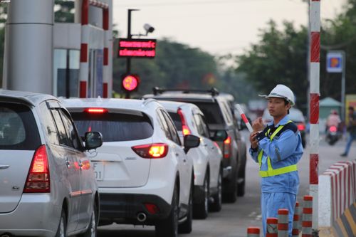 Sẽ phạt những trạm thu phí để xảy ra ùn tắc trong dịp Tết Nguyên đán