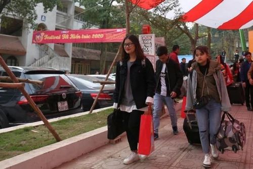 Hỗ trợ sinh viên Thủ đô vé xe miễn phí về quê đón Tết