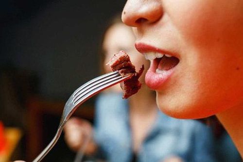 Chữ và nghĩa: Ăn vã và ăn dỗ mồi
