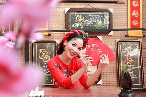 Ca sĩ Khánh Loan kể sự cố 'nhớ đời' khi chạy show đêm Giao thừa