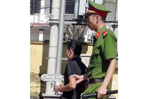 Ngồi tù 'chợt nhớ' thêm tội