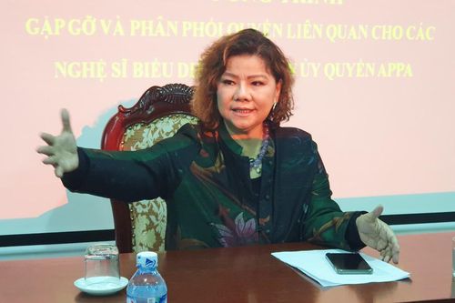 NSND Thanh Hoa: Tôi muốn lên tiếng bảo vệ Văn Mai Hương nhưng không thể