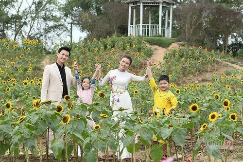 Tiến Lộc từ 'người tình' bỗng thành 'chồng' của Phạm Phương Thảo trong MV