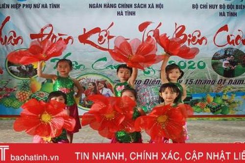 Người dân vùng biên Hà Tĩnh vui 'Xuân đoàn kết - Tết biên cương'