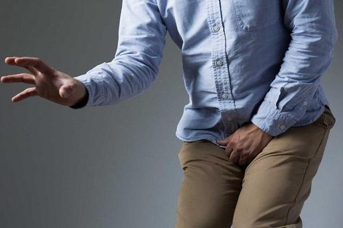 Người đàn ông nhậu say bị vỡ bàng quang vì nhịn tiểu quá lâu