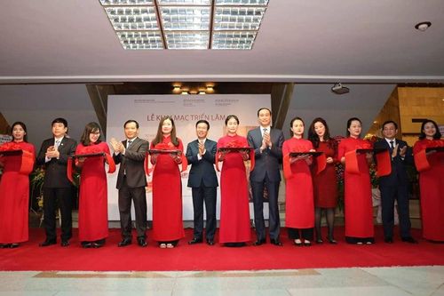 Tự hào 90 năm Đảng Cộng sản Việt Nam - Một chặng đường vẻ vang
