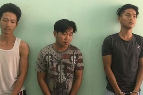 Xài vào tiền công ty, quản lý dàn cảnh bị cướp