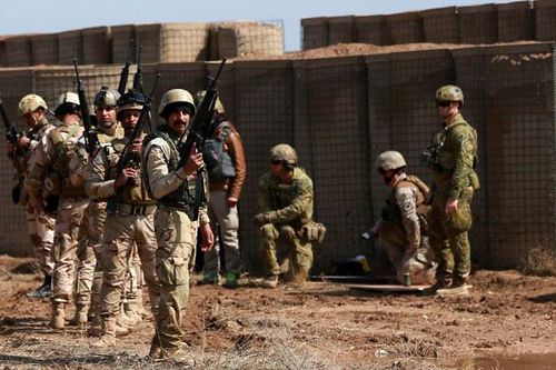 Căn cứ không quân Iraq có binh sĩ Mỹ đồn trú bị tấn công bằng tên lửa