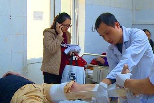 Thanh Hóa: Nam thanh niên tông xe thẳng vào người CSGT