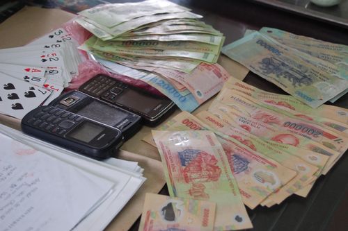 Triệt phá đường dây đánh bạc qua mạng gần 10 tỷ mỗi tháng