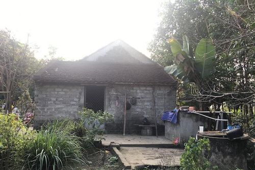 Thăm gia đình cụ bà 84 tuổi 'xin được thoát nghèo' ở Thanh Hóa
