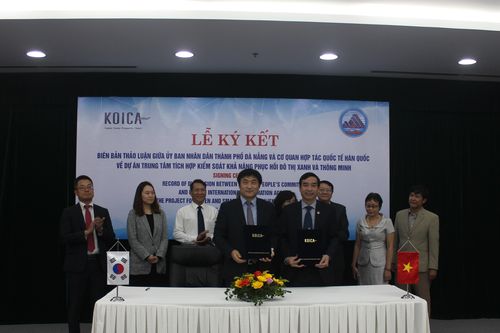 Đà Nẵng ký kết biên bản về dự án trung tâm tích hợp khả năng phục hồi đô thị xanh và thông minh