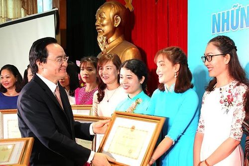 Bộ GD&ĐT tôn vinh 127 giáo viên mầm non điển hình