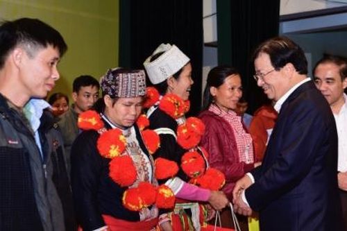 Phó Thủ tướng Trịnh Đình Dũng thăm, chúc Tết tại Tuyên Quang và Vĩnh Phúc