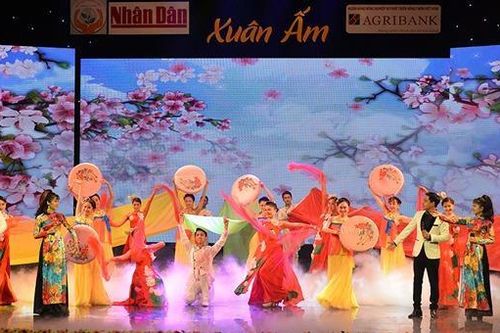 'Xuân ấm 2020' sẽ trao tặng 12 căn nhà cho các gia đình khó khăn, 90 suất học bổng cho sinh viên nghèo