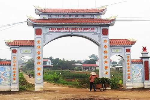 Tết ông Công ông Táo về thăm làng nghề nuôi cá chép đỏ Thủy Trầm