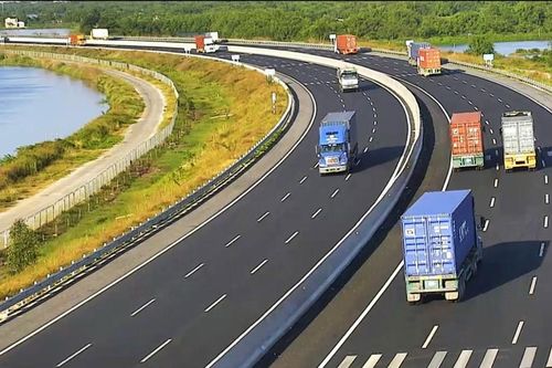 Cao tốc đường bộ, đường sắt: Ưu tiên dự án nào trước?