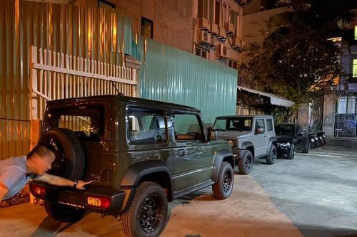 Suzuki Jimny từng gây sốt khi giá hơn 1,1 tỷ lần đầu tiên về Việt Nam