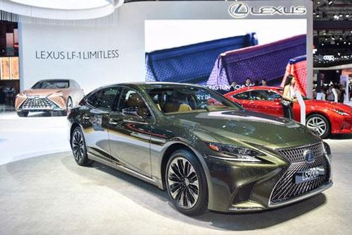 'Cận cảnh' Lexus LS 500h phiên bản kỷ niệm 30 năm, giá 7,38 tỷ đồng