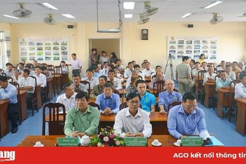 Họp mặt, chúc Tết nông dân giỏi, doanh nhân nông thôn nhân dịp Xuân Canh Tý 2020