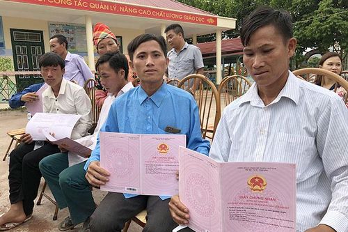 Mường Nhé đang sáng dần