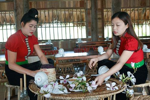 Người vùng cao làm kinh tế