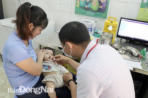 Thực hiện nghiêm khám sàng lọc trước tiêm chủng