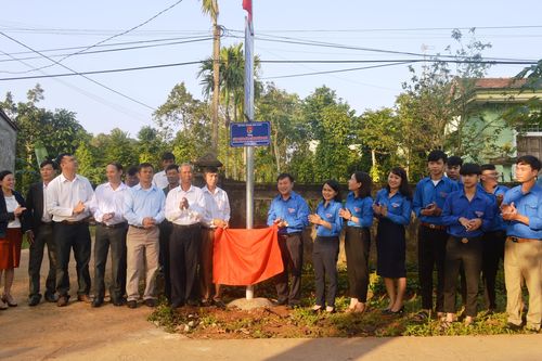 Hơn 500 triệu đồng xây dựng công trình 'Ánh sáng đường quê' phục vụ người dân đón Tết Nguyên đán Canh Tý 2020