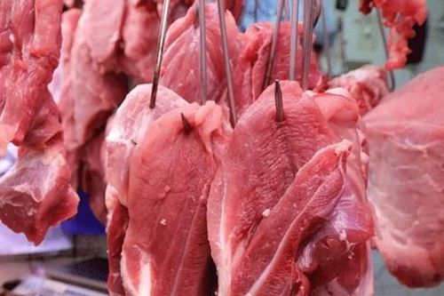 Thực phẩm nào tăng giá mạnh trong dịp Tết nguyên đán 2020?