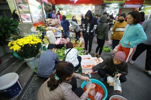 Đa dạng các 'shop' đồ lễ ông Công, ông Táo phục vụ người dân ở chung cư
